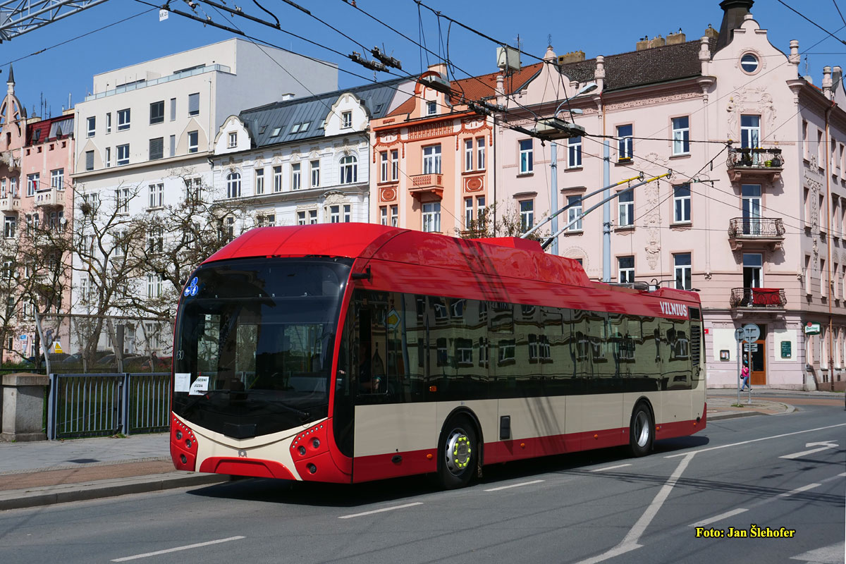 Вильнюс — Новые троллейбусы; Пльзень — Новые троллейбусы с завода Шкода