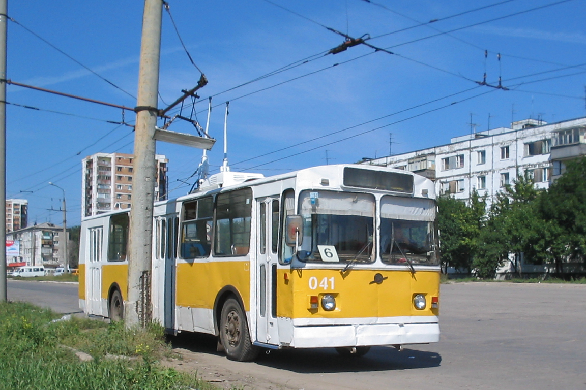 Novokujbyshevsk, ZiU-682V [V00] č. 041