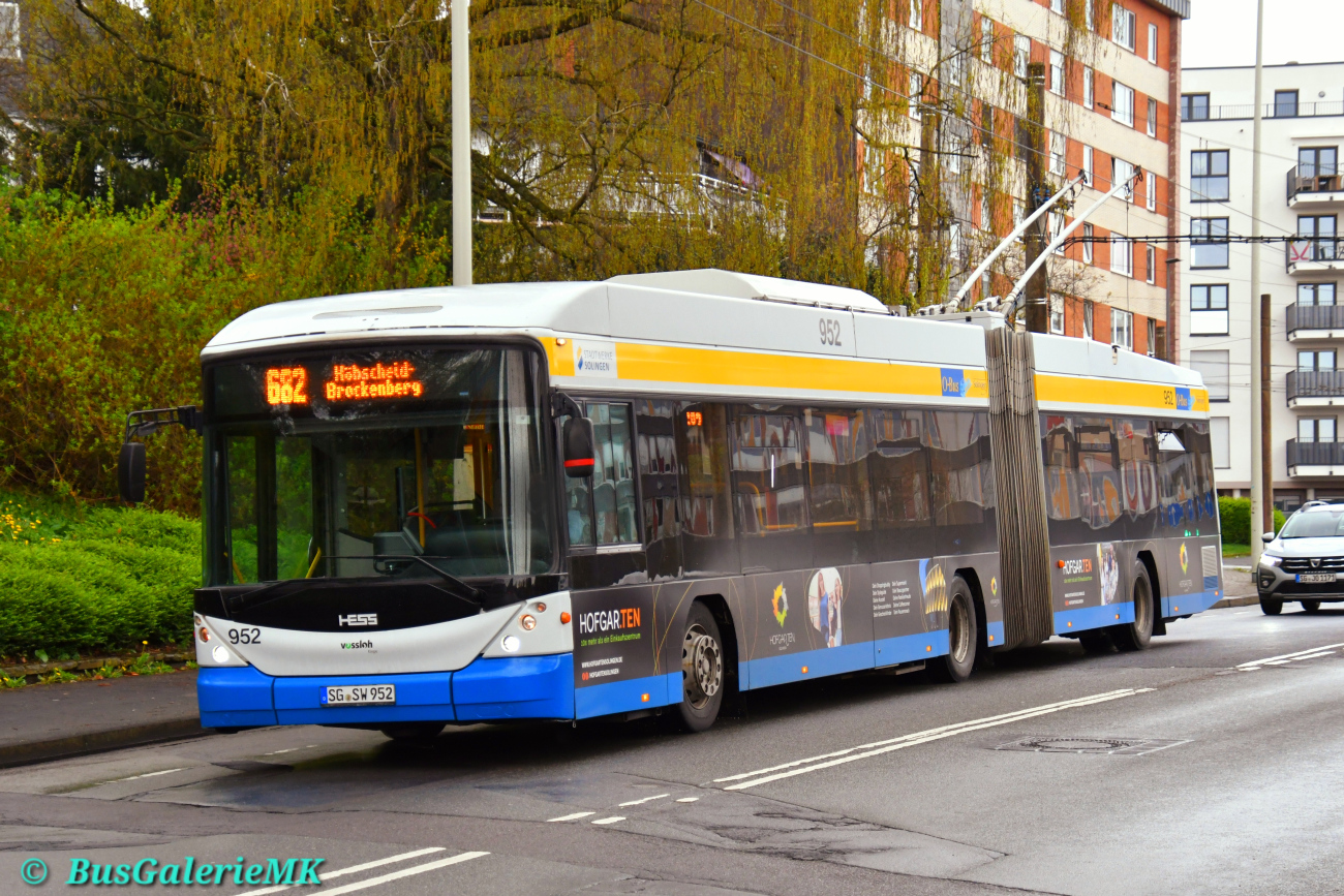 Solingue, Hess SwissTrolley 3 (BGT-N2C) N°. 952