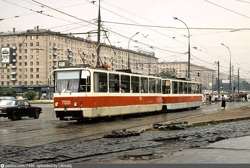 Москва, Tatra T7B5 № 7001