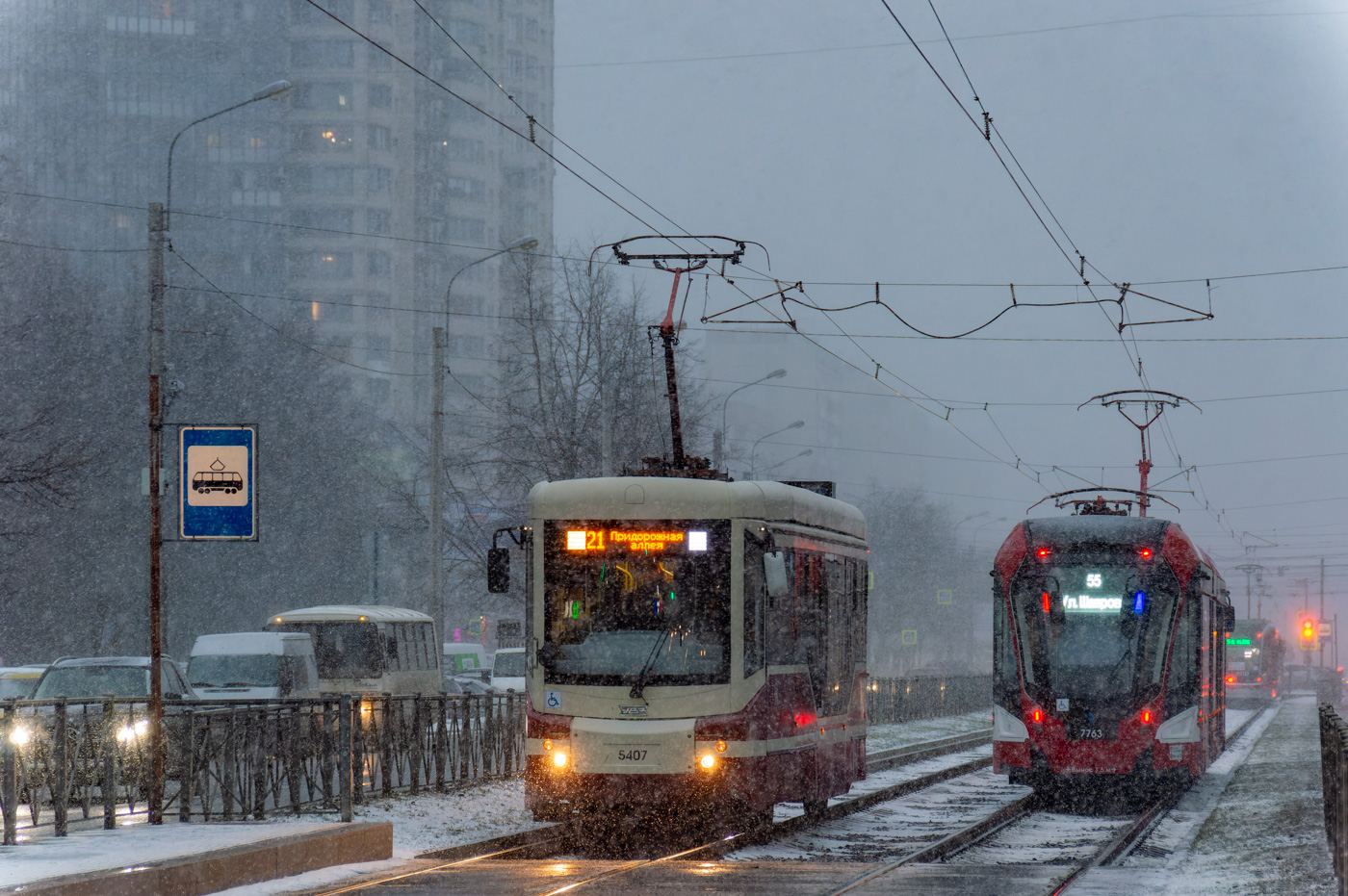 Санкт-Петербург, 71-407-01 № 5407; Санкт-Петербург, 71-932 «Невский» № 7763