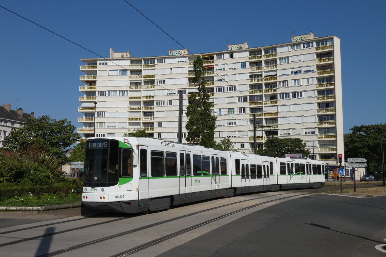Nantes, Alstom TFS1 Nr. 339