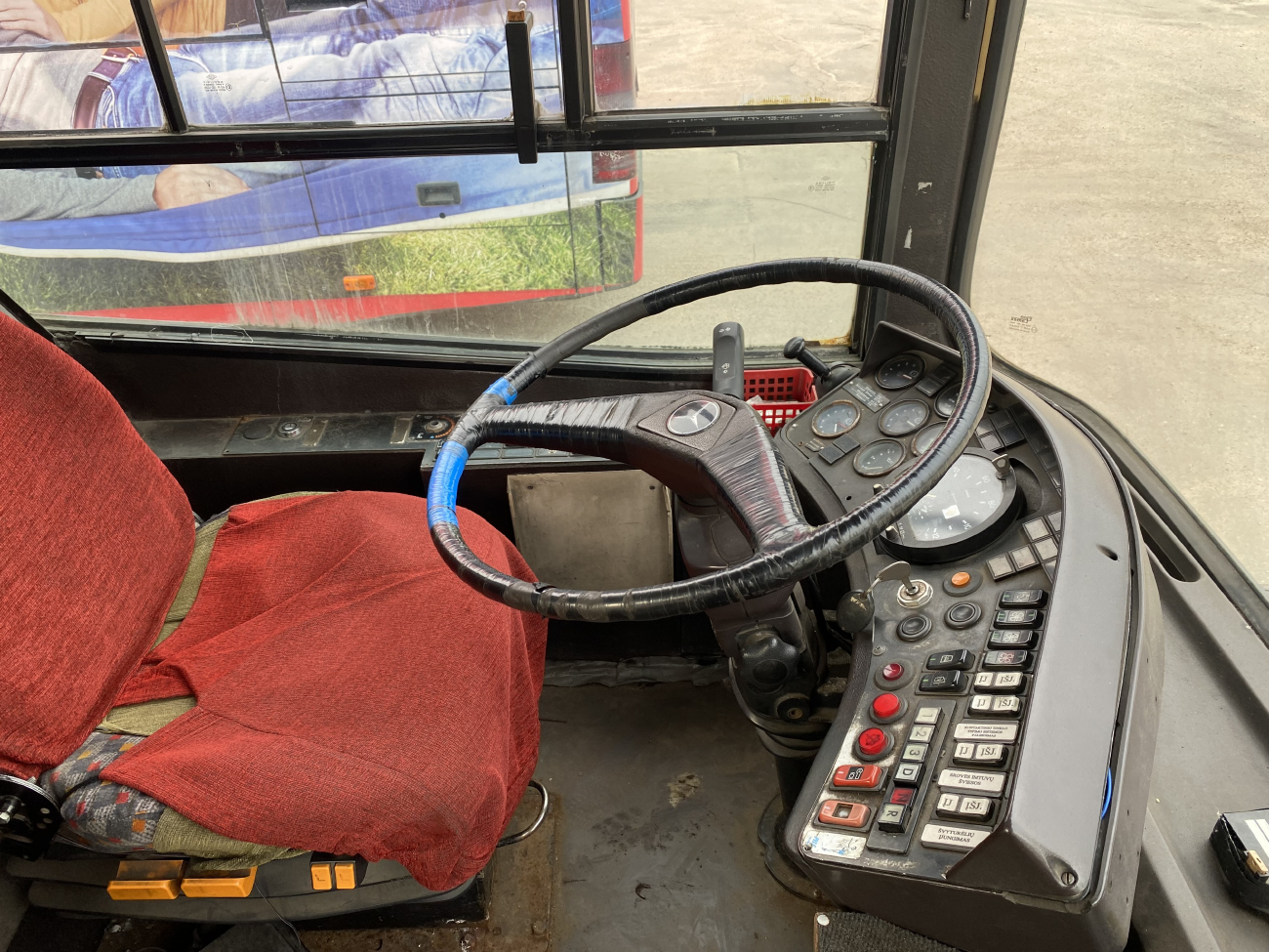 Вильнюс — Автобус для очистки контактной сети от обледенения
