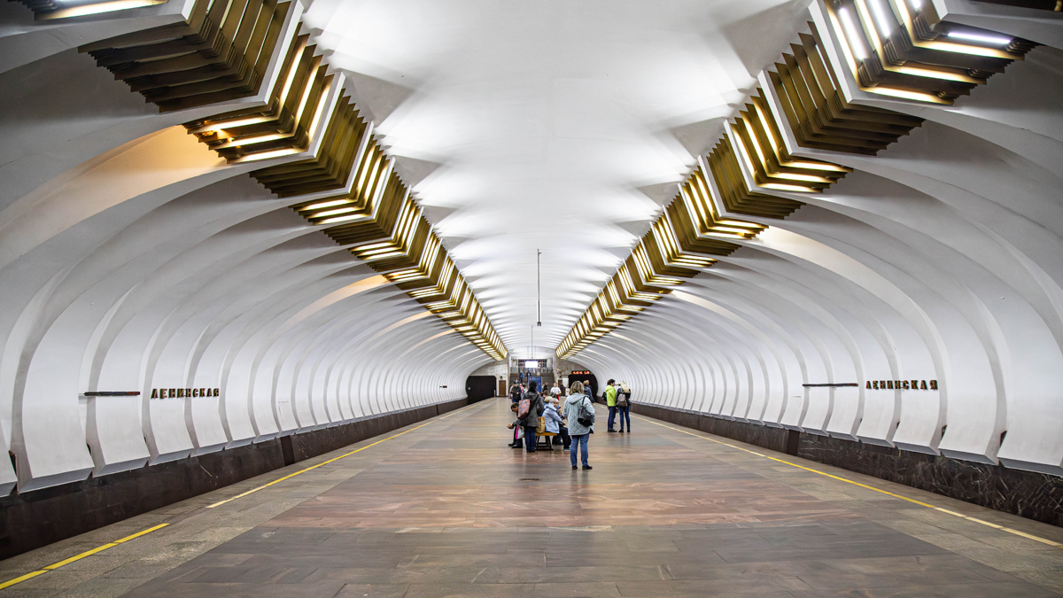 Nyizsnij Novgorod — Stations
