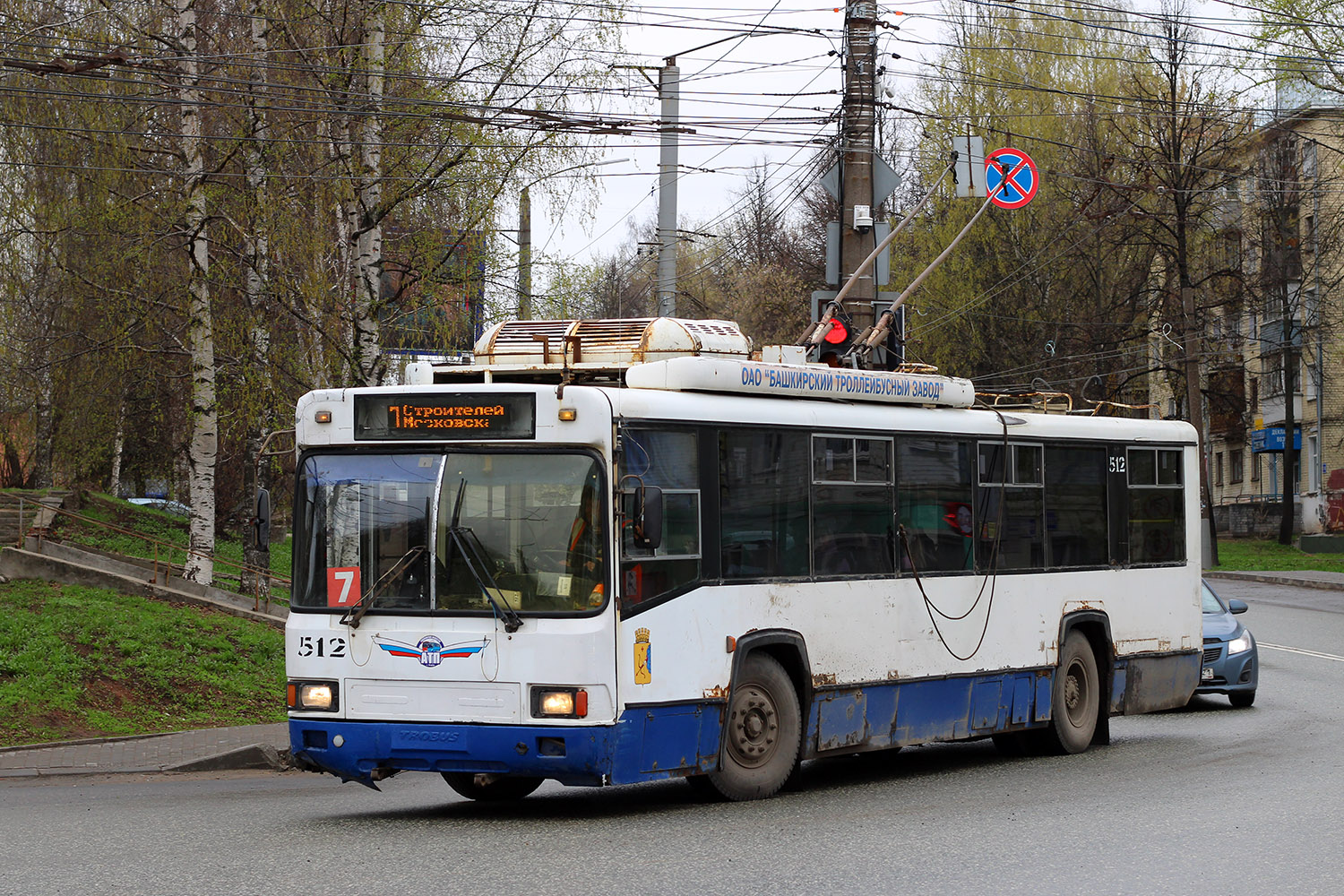 Kirov, BTZ-52764R č. 512