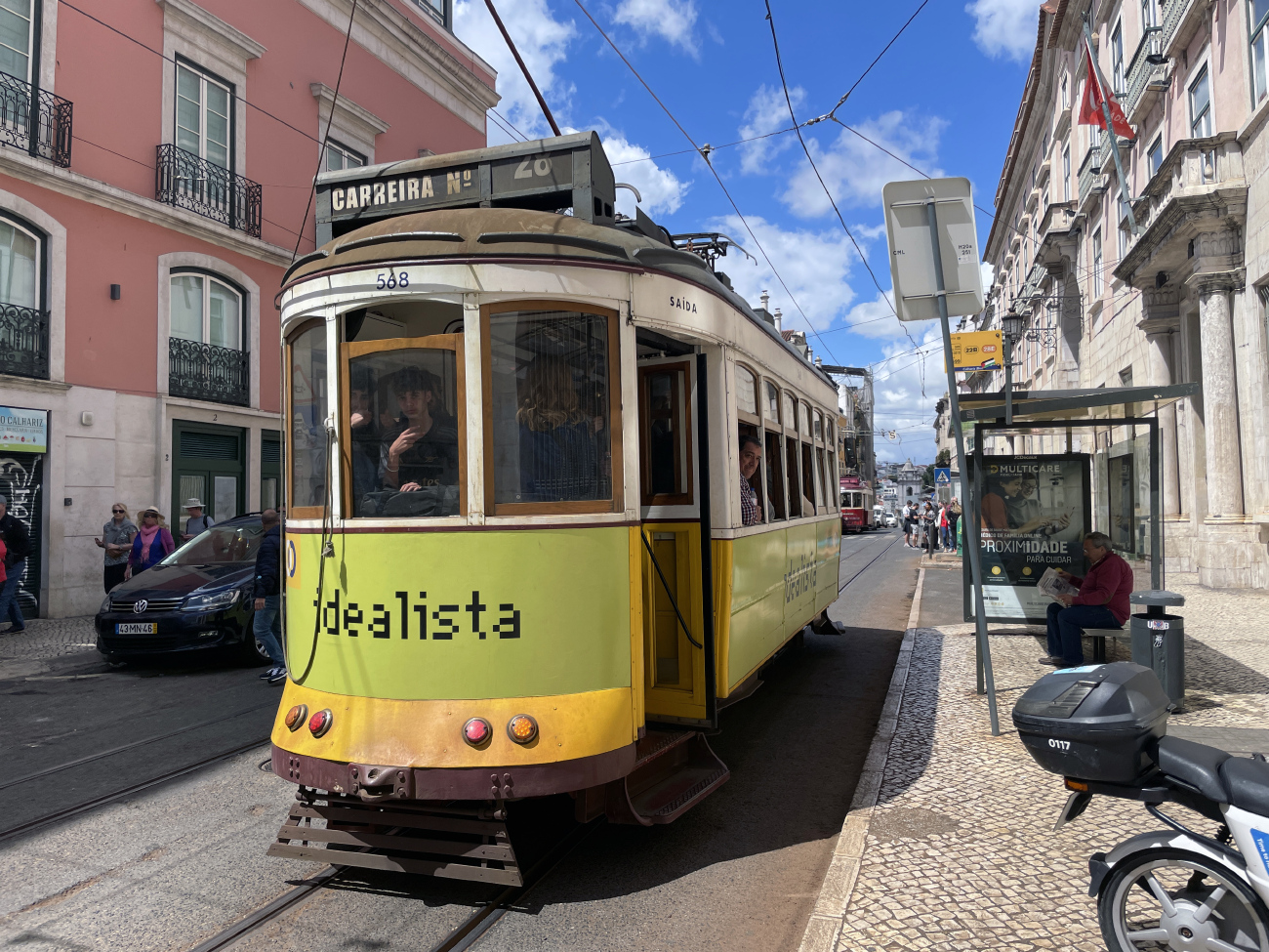 Lisbon, Carris 2-axle motorcar (Remodelado) # 568