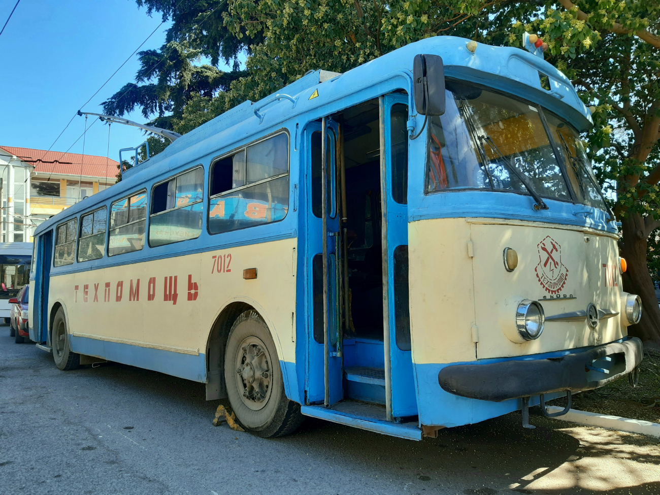 Крымский троллейбус, Škoda 9TrH27 № 7012