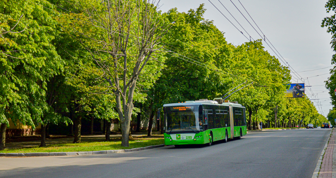 Харьков, ЛАЗ E301D1 № 3203