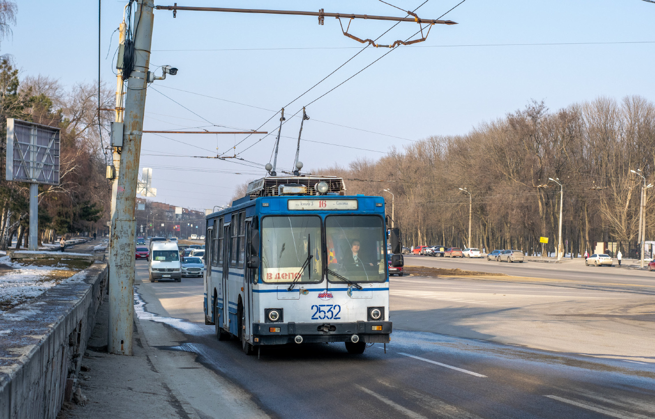 Днепр, ЮМЗ Т2 № 2532