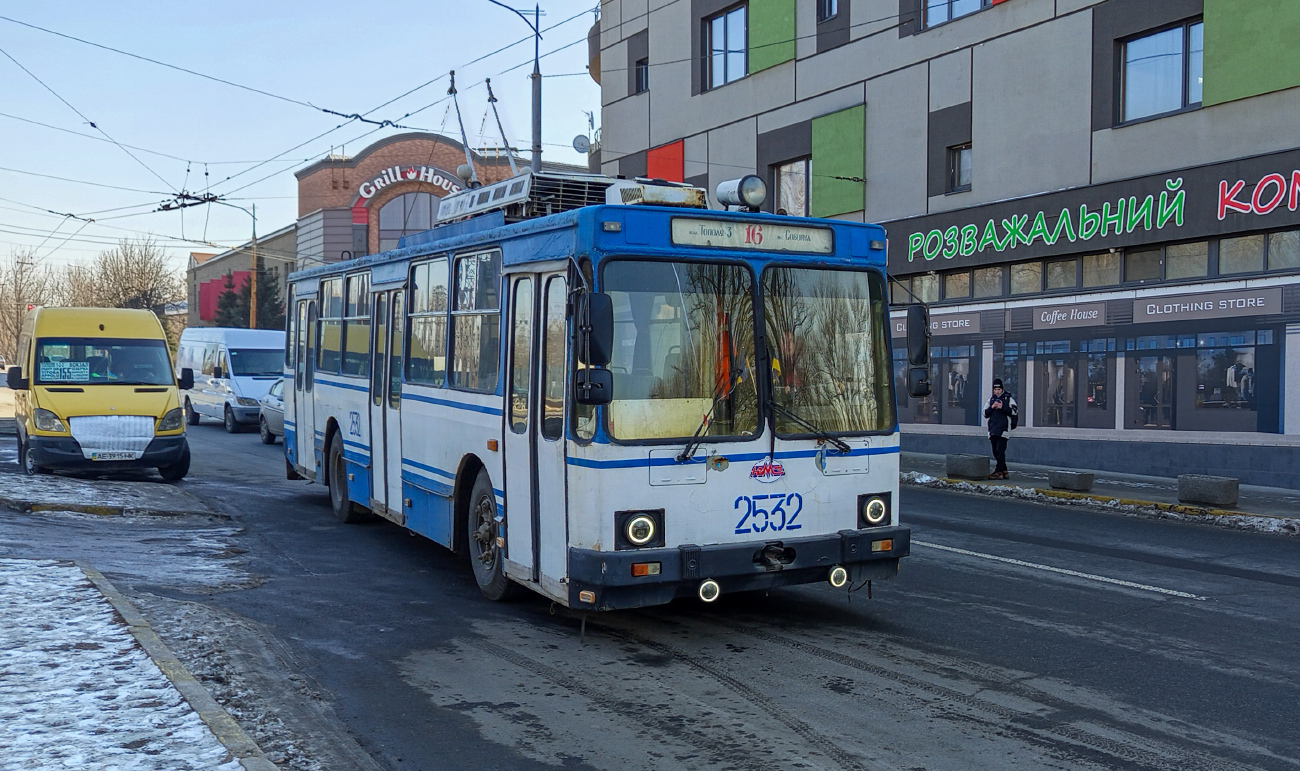 Днепр, ЮМЗ Т2 № 2532
